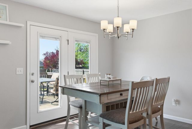 1070 E Lakota Street, Nixa, MO 65714