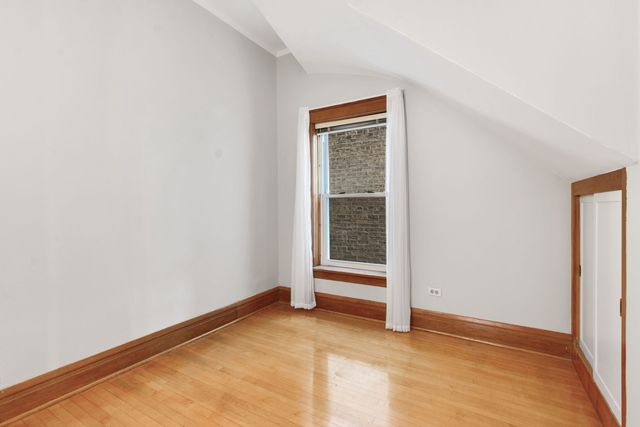 2630 N Sacramento Avenue 1, Chicago, IL 60647