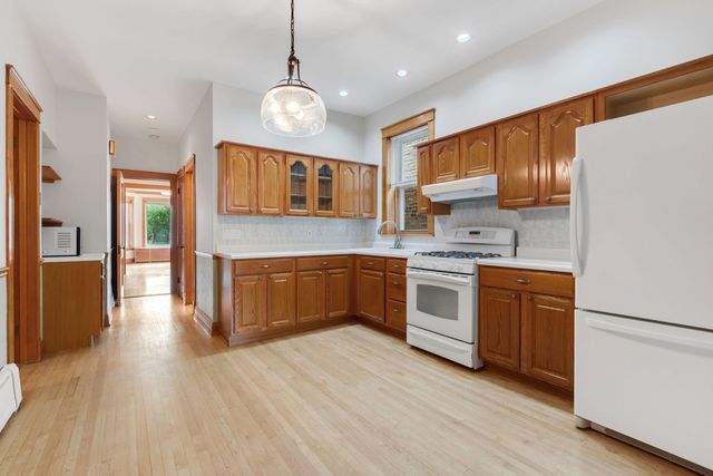 2630 N Sacramento Avenue 1, Chicago, IL 60647