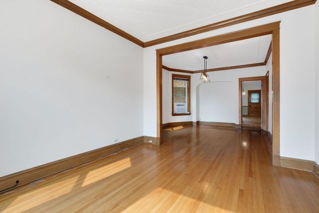 2630 N Sacramento Avenue 1, Chicago, IL 60647