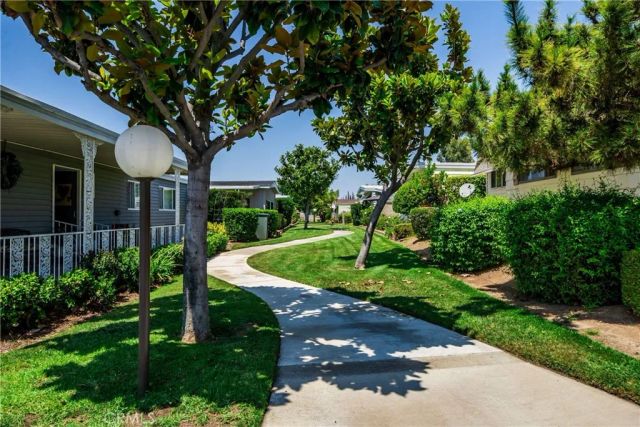 16734 Lake Forest Lane 174, Yorba Linda, CA 92886