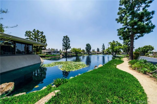 16734 Lake Forest Lane 174, Yorba Linda, CA 92886