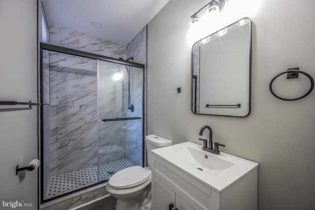 1823 N CAROLINE ST, Baltimore, MD 21213