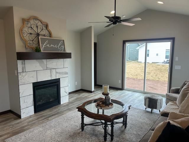 3727 E CALLALILLY LANE, Appleton, WI 54913