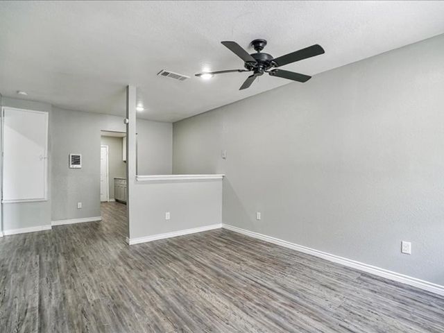 5117 Lavender St 5175, Houston, TX 77026