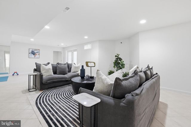 3009 MARSHALL ST, Falls Church, VA 22042