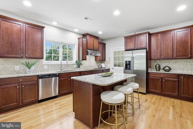 3009 MARSHALL ST, Falls Church, VA 22042