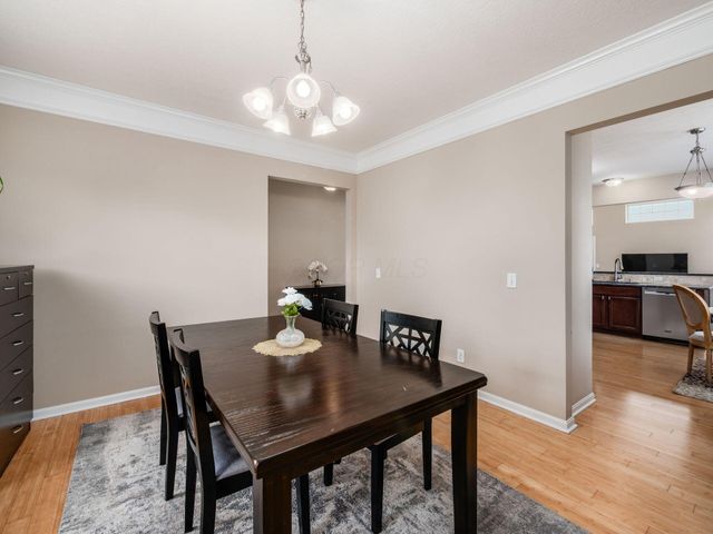 5608 Maple Dell Court, Hilliard, OH 43026