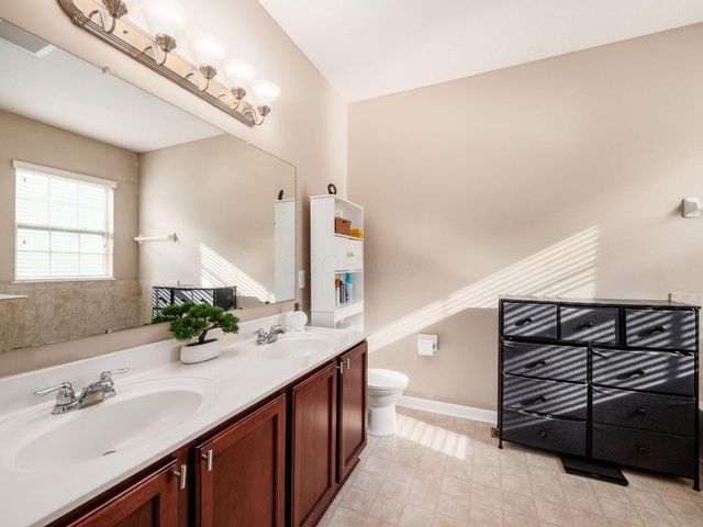 5608 Maple Dell Court, Hilliard, OH 43026