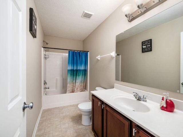 5608 Maple Dell Court, Hilliard, OH 43026