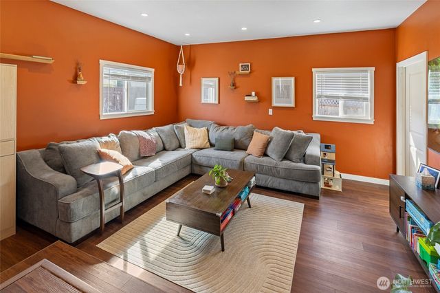 1405 S 27th Street, Mount Vernon, WA 98274