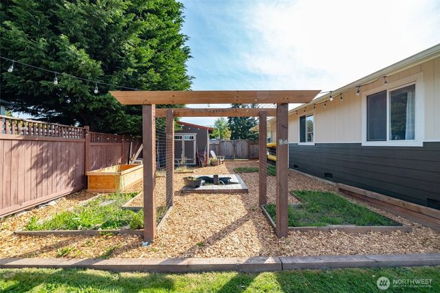 1405 S 27th Street, Mount Vernon, WA 98274