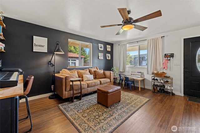 1405 S 27th Street, Mount Vernon, WA 98274