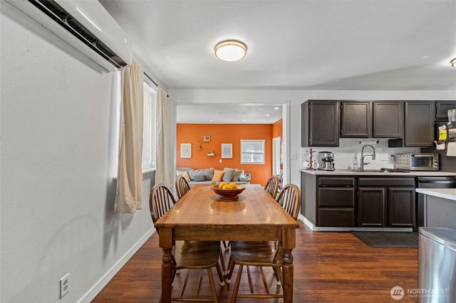 1405 S 27th Street, Mount Vernon, WA 98274