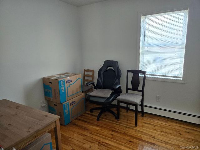 1005 Broadway, Westbury, NY 11590