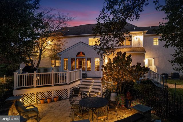 63 WOODSIDE LN, New Hope, PA 18938