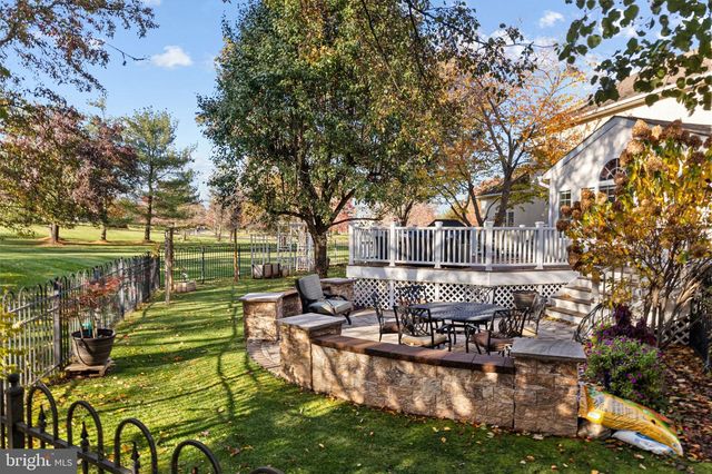 63 WOODSIDE LN, New Hope, PA 18938