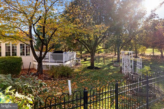 63 WOODSIDE LN, New Hope, PA 18938