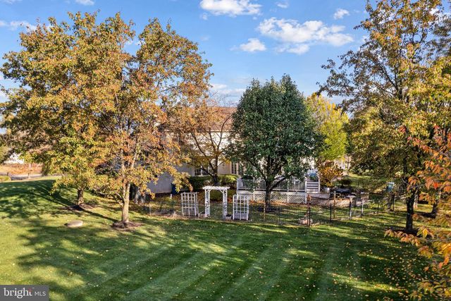 63 WOODSIDE LN, New Hope, PA 18938