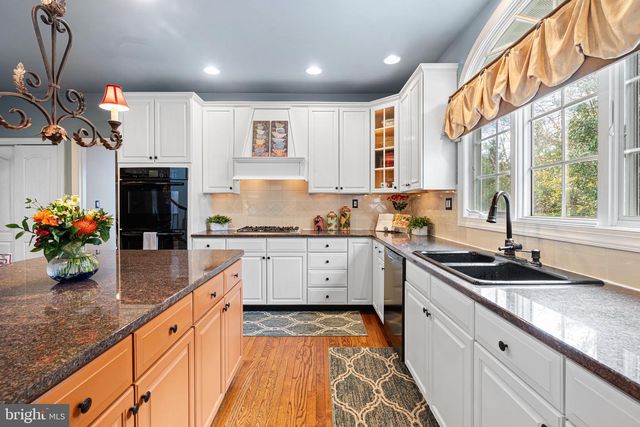 63 WOODSIDE LN, New Hope, PA 18938