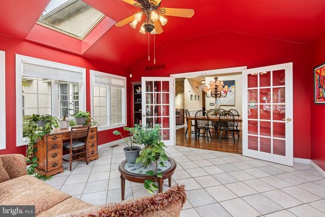 63 WOODSIDE LN, New Hope, PA 18938