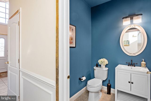 63 WOODSIDE LN, New Hope, PA 18938