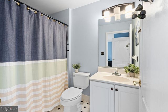 63 WOODSIDE LN, New Hope, PA 18938