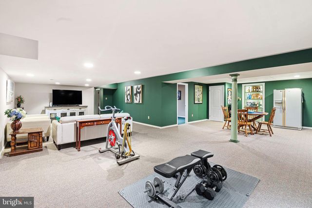 63 WOODSIDE LN, New Hope, PA 18938