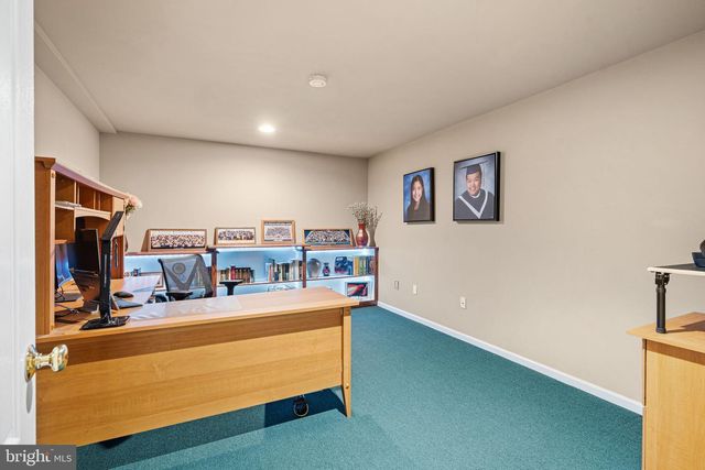 63 WOODSIDE LN, New Hope, PA 18938