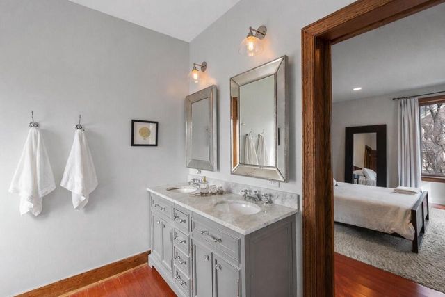 101 W Vine STREET, Milwaukee, WI 53212