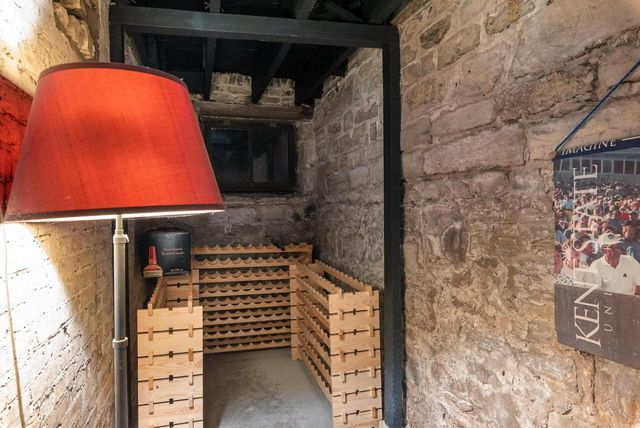 101 W Vine STREET, Milwaukee, WI 53212