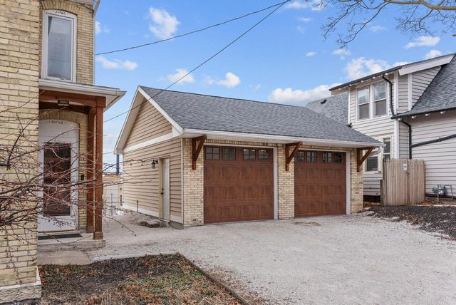 101 W Vine STREET, Milwaukee, WI 53212