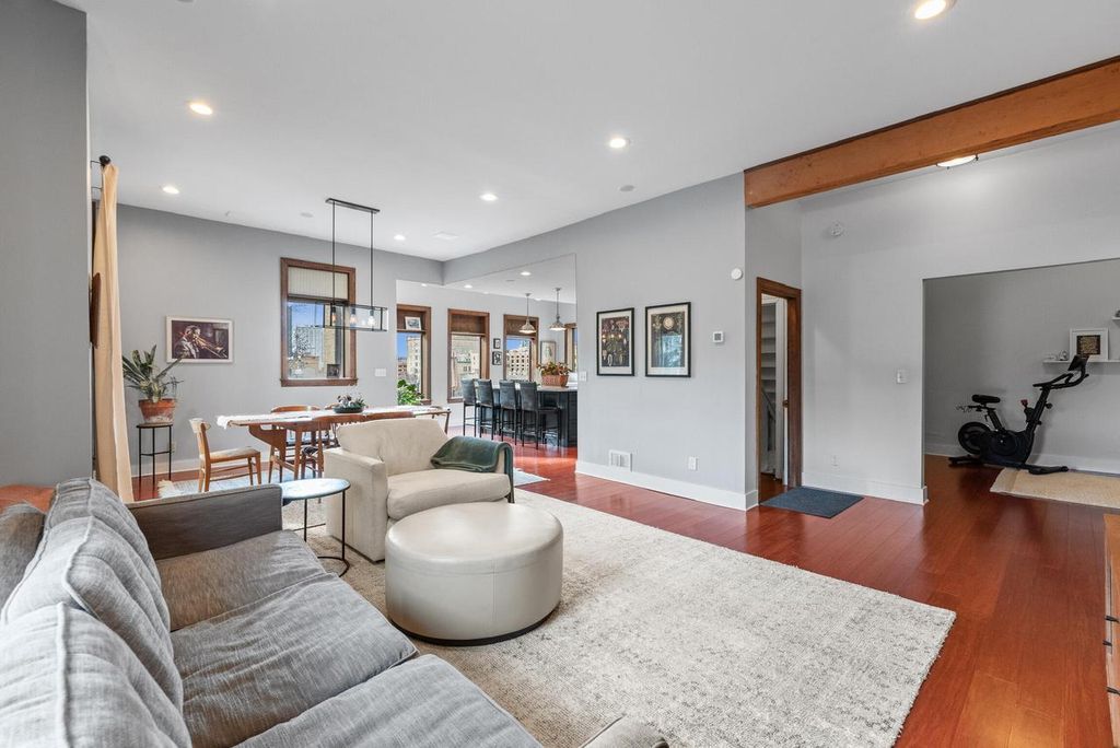 101 W Vine STREET, Milwaukee, WI 53212