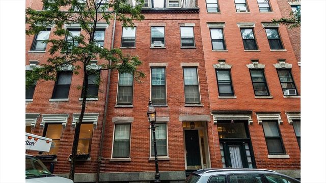 31 Myrtle Street 4, Boston, MA 02114