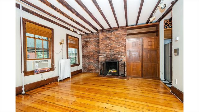 31 Myrtle Street 4, Boston, MA 02114
