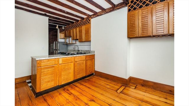 31 Myrtle Street 4, Boston, MA 02114