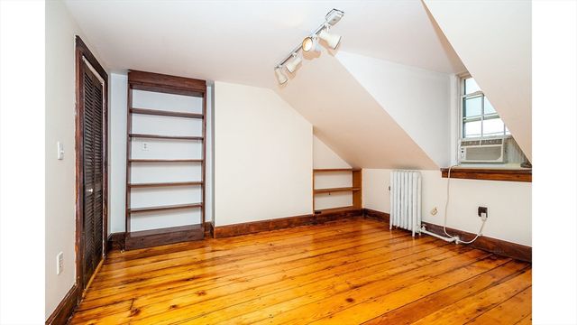 31 Myrtle Street 4, Boston, MA 02114