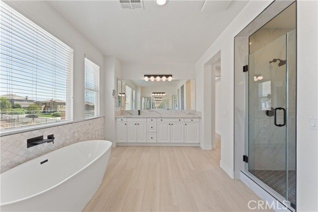 16395 Ridge Field, Riverside, CA 92503