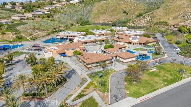 16395 Ridge Field, Riverside, CA 92503