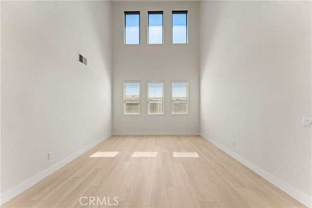 16395 Ridge Field, Riverside, CA 92503