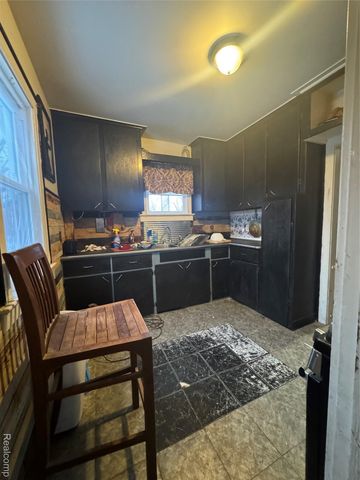 1422 Leith Street, Flint, MI 48506