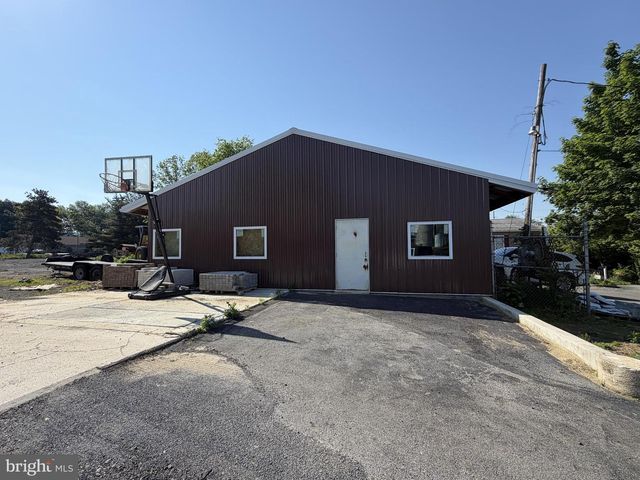 411 BELT LINE AVE, Reading, PA 19605