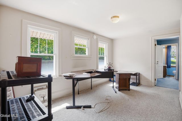 4 Tyler Way, Sand Lake, NY 12196