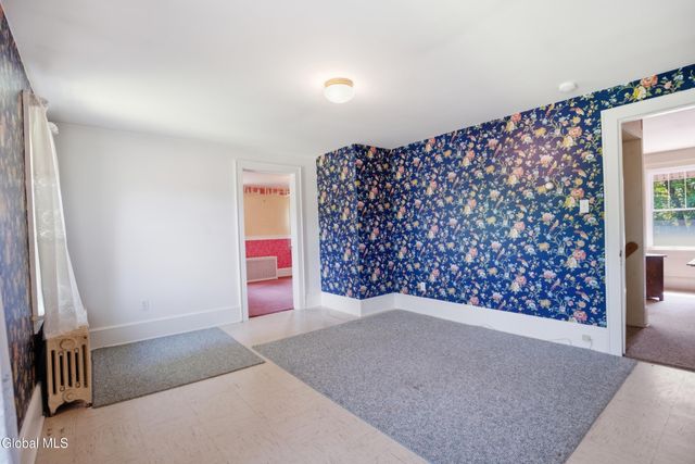 4 Tyler Way, Sand Lake, NY 12196