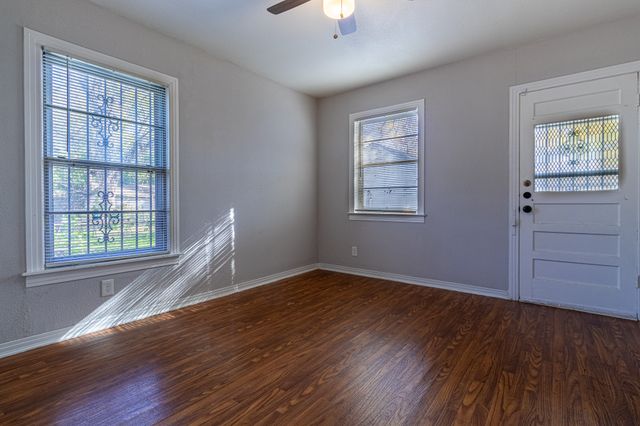 2312 Jordan Street, Dallas, TX 75215