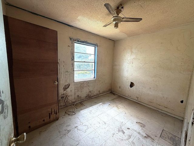 14741 12TH STREET, Dade City, FL 33523