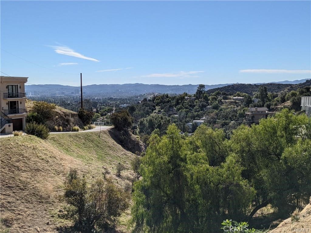 8554 HILLCROFT Drive, West Hills, CA 91304 — exterior