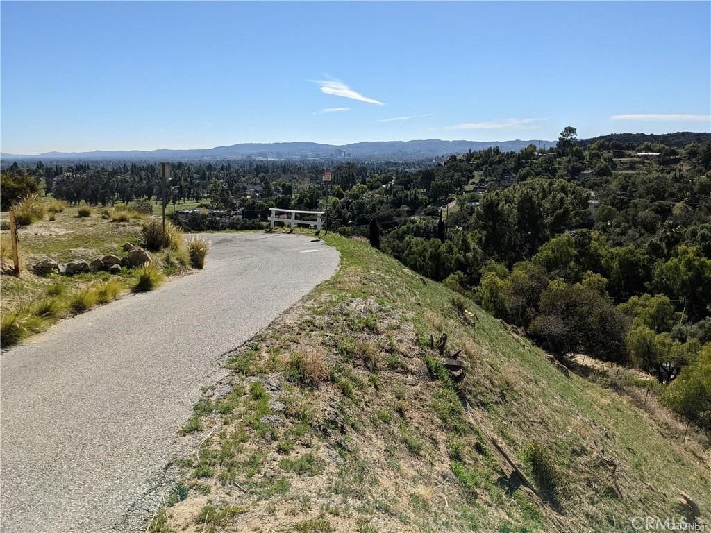 8554 HILLCROFT Drive, West Hills, CA 91304 — photo 5