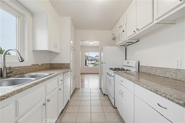 312 Raymondale, South Pasadena, CA 91030