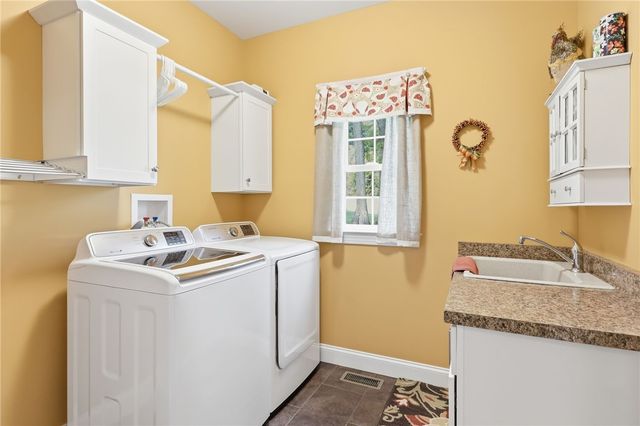 6779 Colyer Crossing, Victor, NY 14564